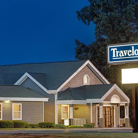 ทราเวลลอดจ์ บาย วินด์แฮม ไอโอวาซิตี้ Hotel ภายนอก รูปภาพ